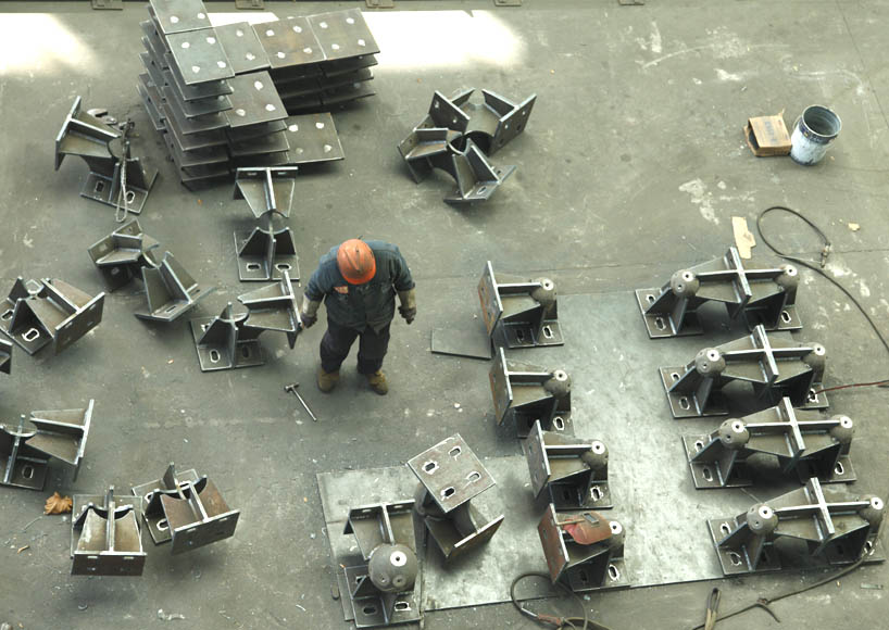 原平煤棚网架双向支座